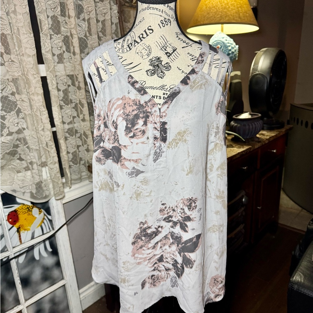 Elegant Pink and Blue Blouse with Premium Comfort